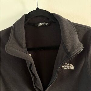 The North Face Black Full-Zip Fleece